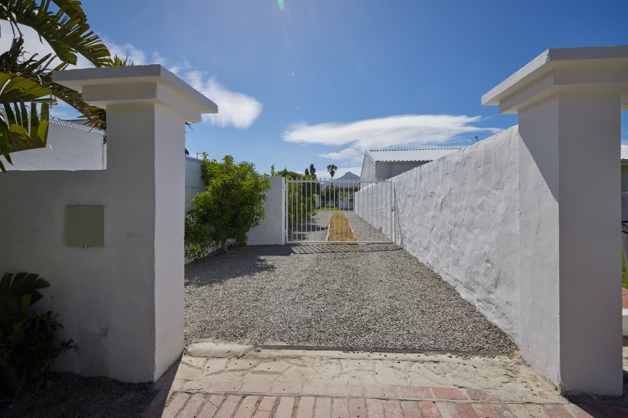 3 Bedroom Property for Sale in Capri Western Cape